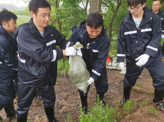 抗洪一線，有安徽稅務人的身影