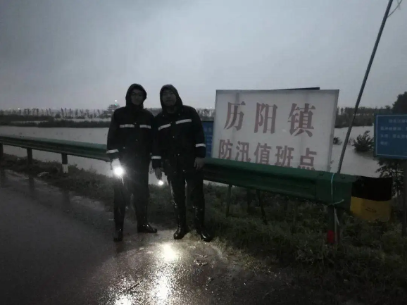 抗洪一線，有安徽稅務人的身影